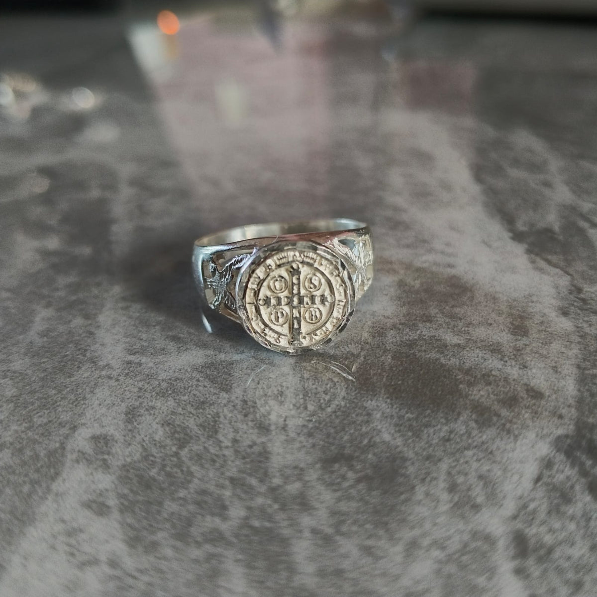 Anillo Cruz San Benito